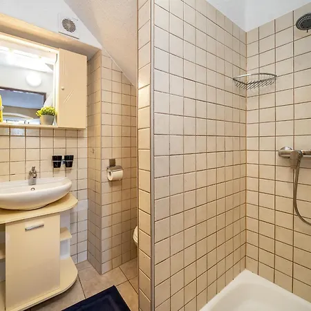 Ivo With Sea View Apartman