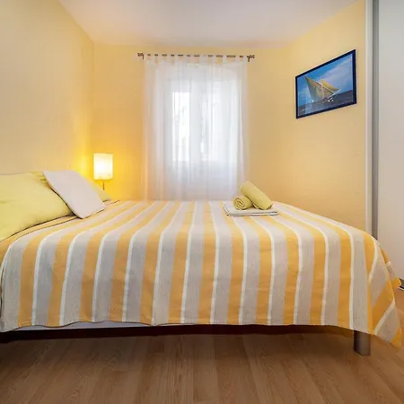 Ivo With Sea View Apartman Baška