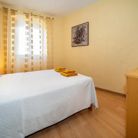 Ivo With Sea View Apartman Baška