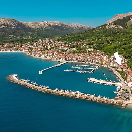 Ivo With Sea View Apartman *